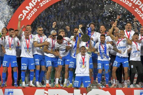 Universitatea Craiova a câștigat titlul în Superliga și a bifat un premiu uriaș din drepturile TV. Oltenii primesc aproximativ 3 milioane de euro pentru locul 1 ocupat la finalul sezonului.