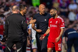 Wayne Rooney a comentat noul scandal de la Liverpool: „Dacă aș fi în locul lui Slot, nu l-aș lăsa pe Salah să se apropie de stadion la ultimul meci”