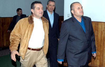 Show cu Becali și Adrian Mititelu în sala de judecată » Gigi a refuzat să jure pe Biblie: „Eu «calul» l-am luat”