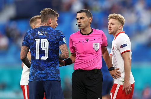 Ovidiu Hațegan va fi acum la centru la meciul Italia – Țara Galilor // FOTO: Guliver/GettyImages