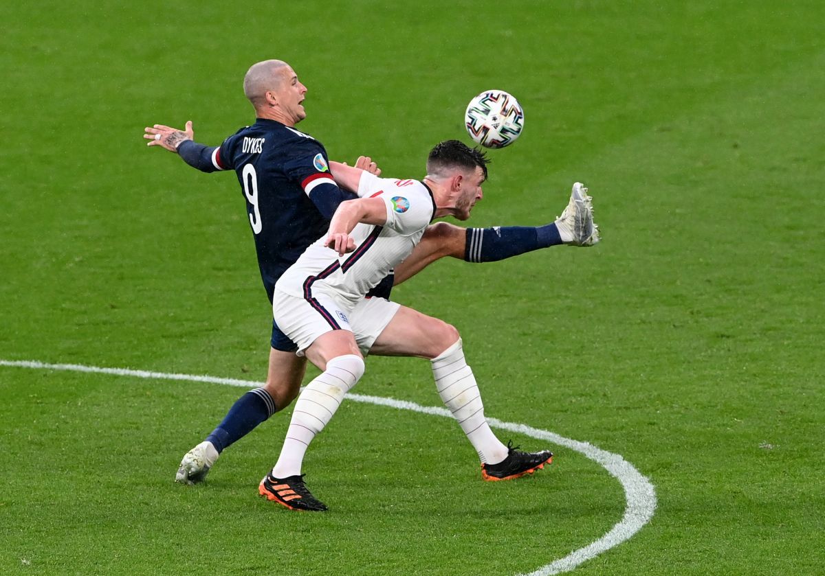 Gafă VAR la Anglia - Scoția?! Olanda a primit joi penalty pentru o fază similară