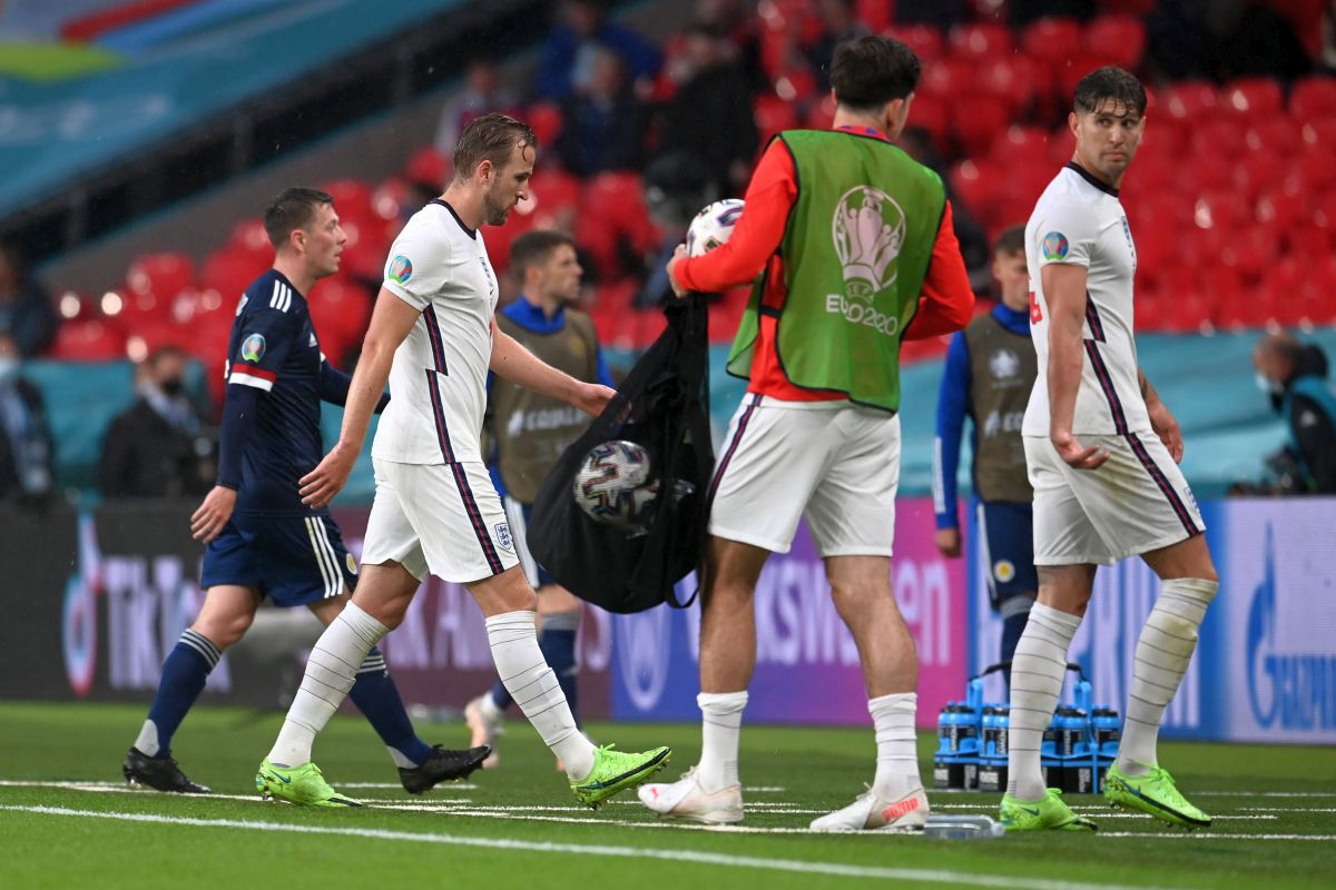 Victor Pițurcă l-a desființat pe Harry Kane: „Să fim serioși, sare mingea din el! Real Madrid se păcălea cu el”