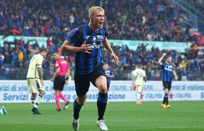 Manchester United are acord cu jucătorul, dar Atalanta îi cere 100 de milioane de euro