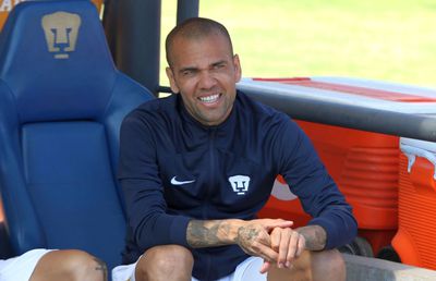 Dani Alves a aflat când va fi judecat pentru viol » Cel mai titrat fotbalist din istorie riscă 12 ani de închisoare