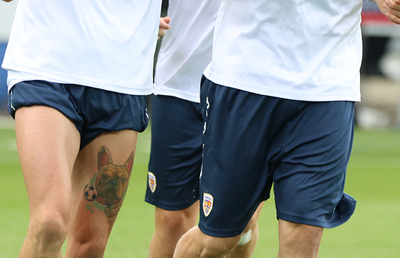 „Tricolorul” și-a tatuat chipul animalului de companie pe picior, după ce i-a dedicat primul gol la națională: „Prietena mea și câinele meu mi-au dat cel mai frumos mesaj înaintea meciului. Îi iubesc foarte mult”
