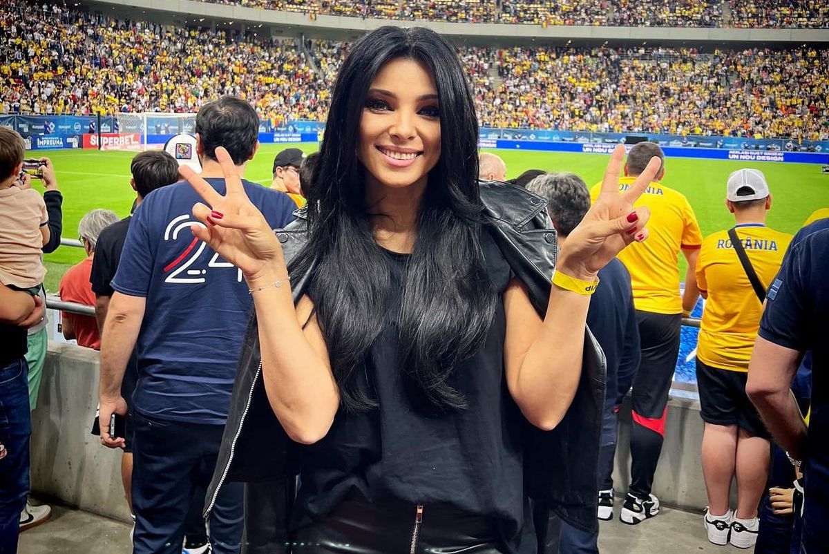 Corina Caragea, pe stadion alături de un fost internațional român la victoria cu Ucraina: „Cât de frumos ne unește fotbalul pe toți”