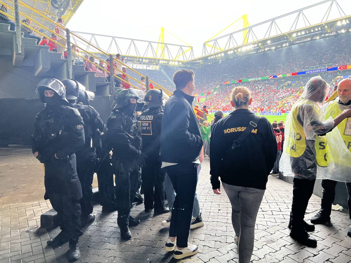 Bătaie generală între fani la Turcia - Georgia » Primele violențe pe un stadion de la EURO 2024