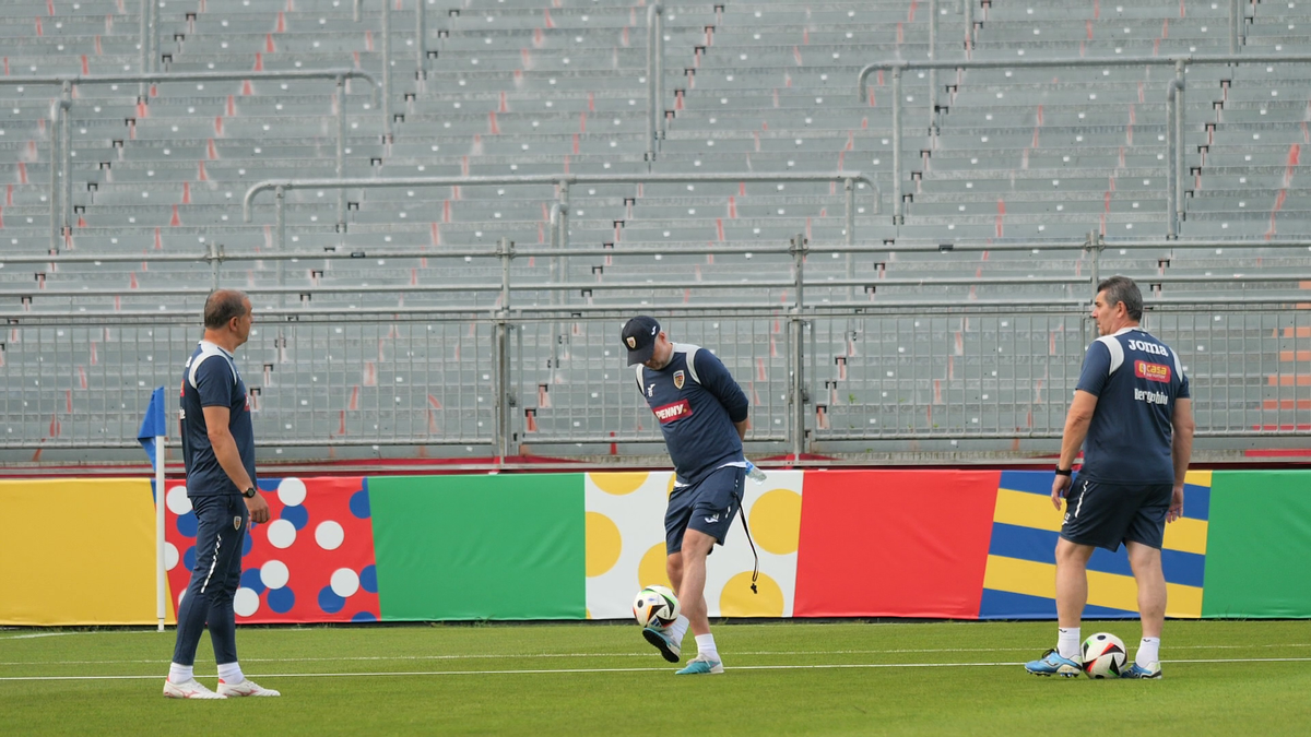 Noi dezvăluiri din Ucraina, după ce selecționerul a fost dat afară din vestiar! Un jucător a dezvăluit ce s-a întâmplat după eșecul cu România: „A fost pe tonuri ridicate”