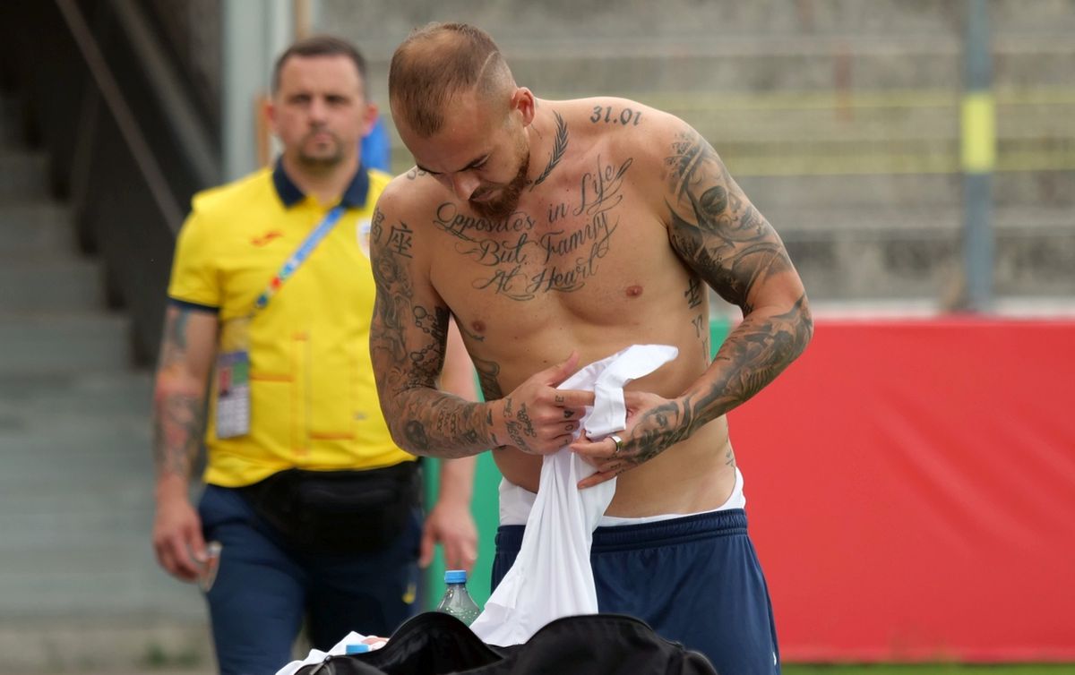 Antrenament în formulă restrânsă și pe caniculă în Germania » Cum s-au pregătit „tricolorii” după primul meci la EURO