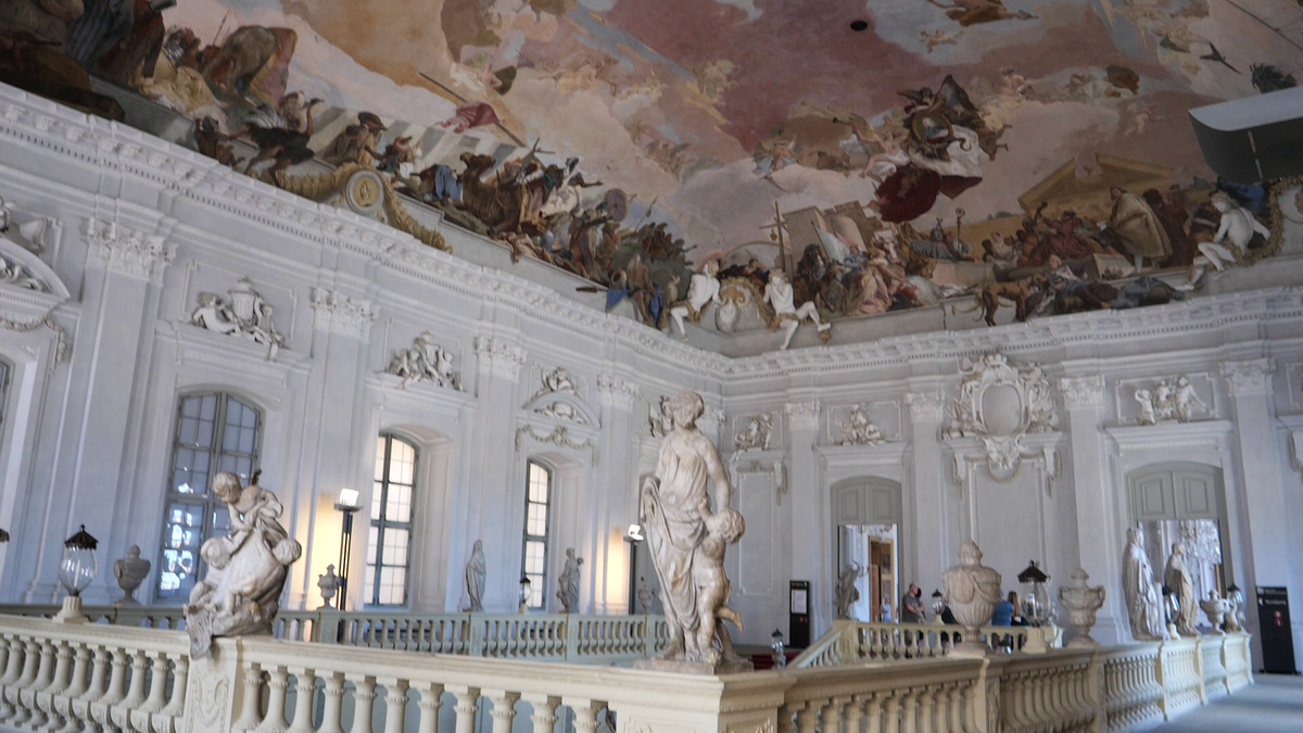 Pe urmele lui Napoleon » Dormitorul lui Bonaparte din palatul somptuos din Wurzburg, păstrat în starea lui originală