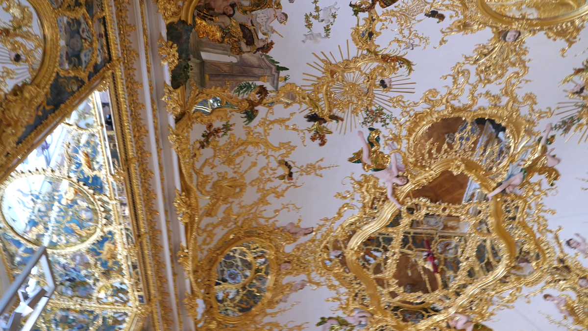 Pe urmele lui Napoleon » Dormitorul lui Bonaparte din palatul somptuos din Wurzburg, păstrat în starea lui originală