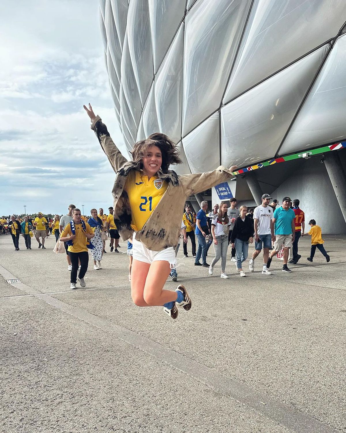 Femeia care îi e alături necondiționat lui Nicolae Stanciu » Căpitanul Naționalei României s-a îndrăgostit de ea la 19 ani