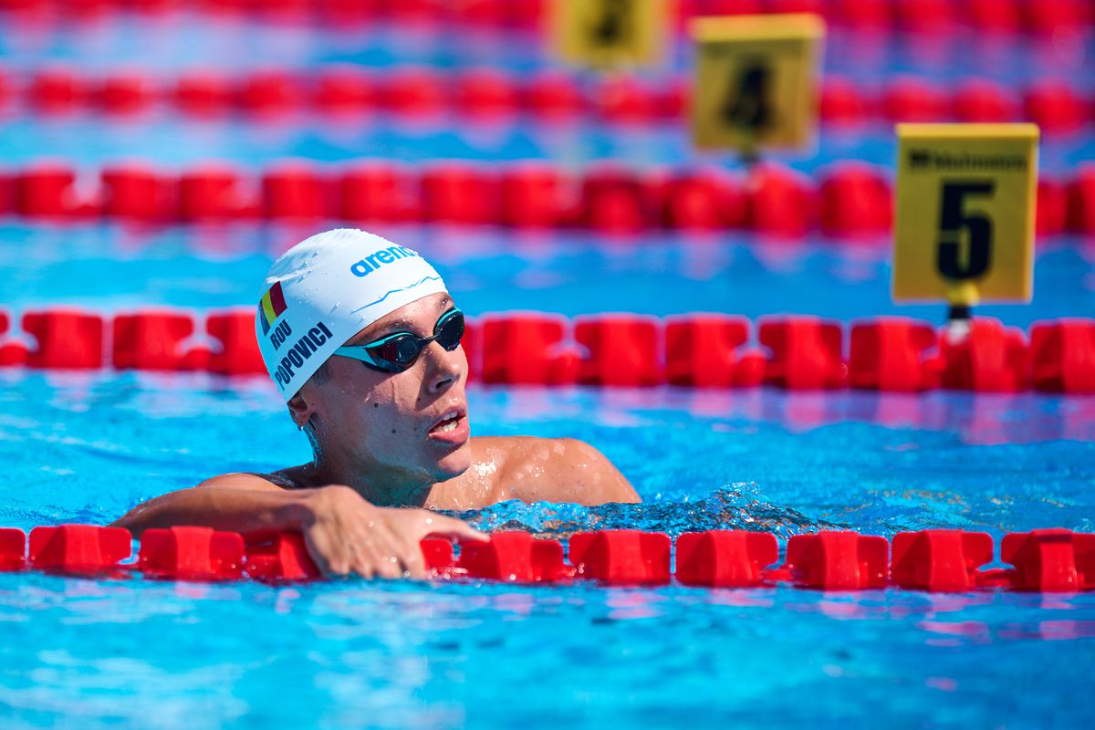 David Popovici s-a calificat în semifinale cu cel mai bun timp la 100 m liber