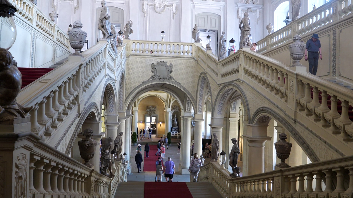 Pe urmele lui Napoleon » Dormitorul lui Bonaparte din palatul somptuos din Wurzburg, păstrat în starea lui originală