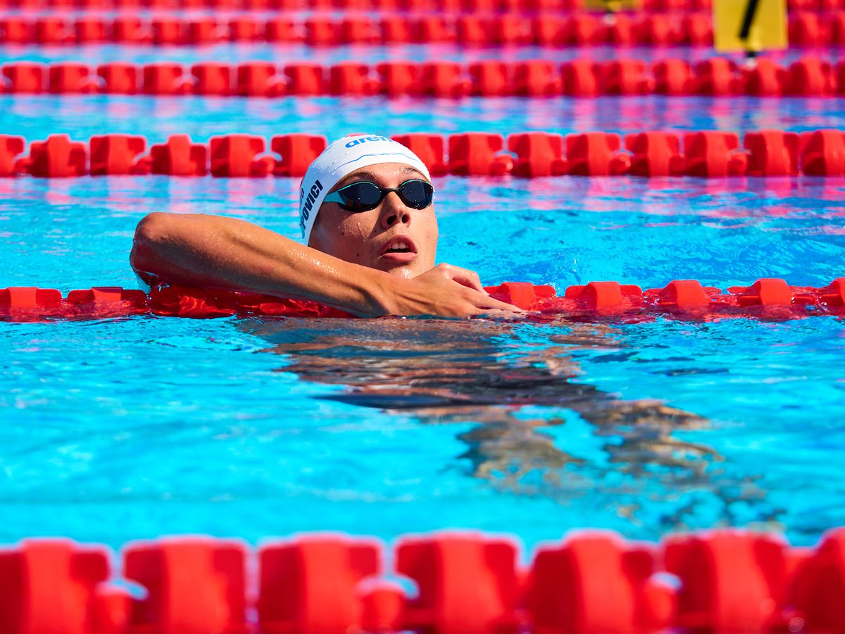 David Popovici s-a calificat cu primul timp în finala probei de 100 metri liber la Campionatele Europene de la Belgrad