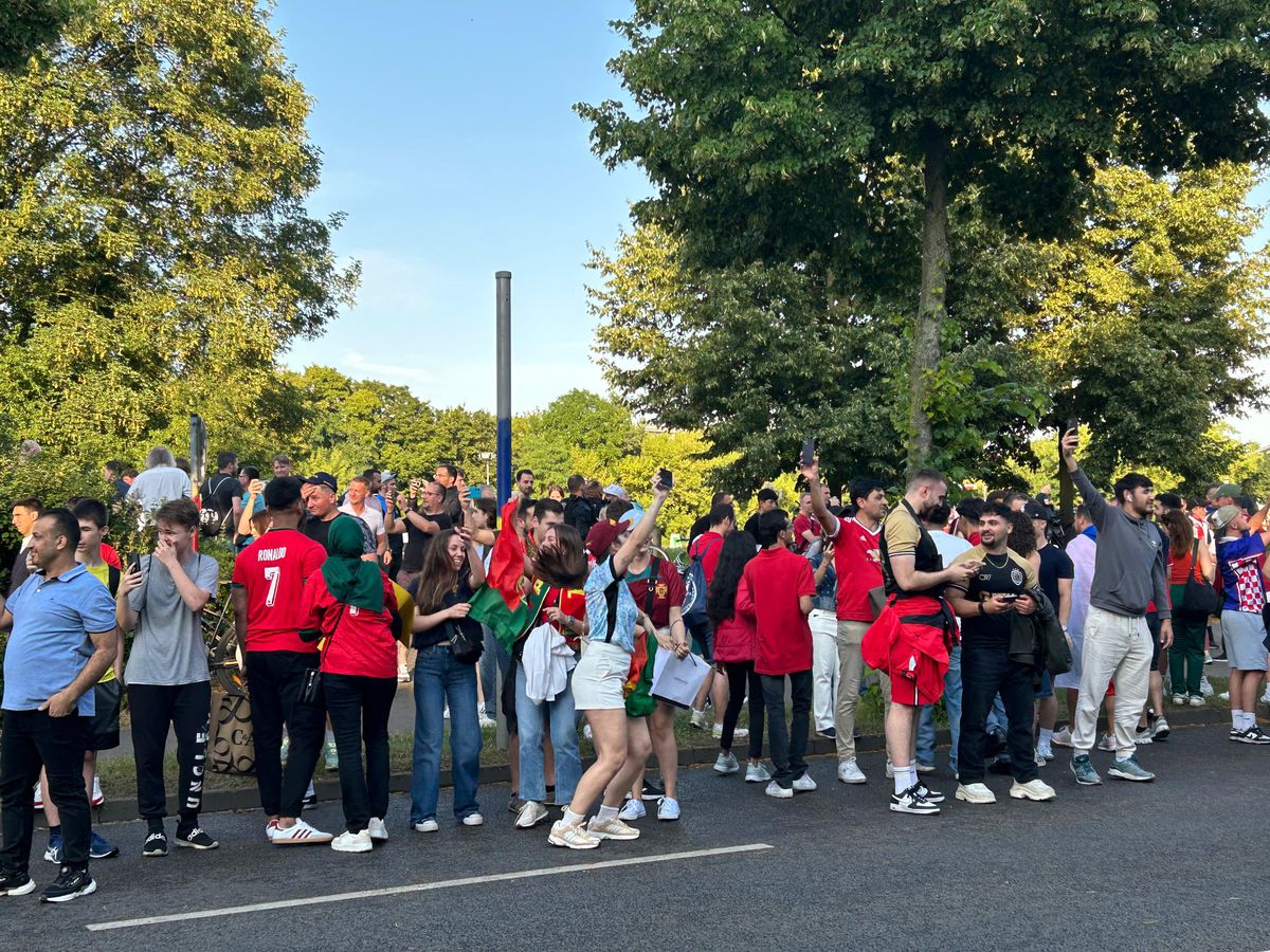Cristiano-mania la Leipzig! Imagini spectaculoase: „Ronaldo, Ronaldo” a răsunat în preajma stadionului