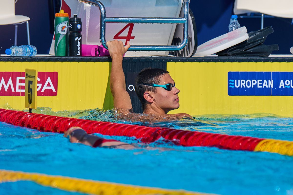 David Popovici s-a calificat cu primul timp în finala probei de 100 metri liber la Campionatele Europene de la Belgrad