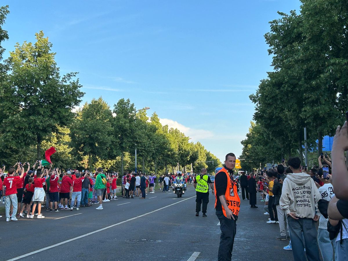 Cristiano-mania la Leipzig! Imagini spectaculoase: „Ronaldo, Ronaldo” a răsunat în preajma stadionului