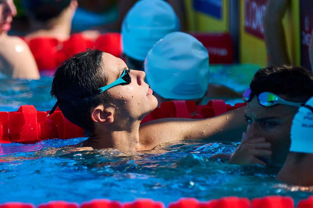 David Popovici s-a calificat în semifinale cu cel mai bun timp la 100 m liber