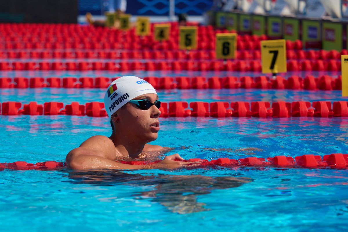 David Popovici s-a calificat în semifinale cu cel mai bun timp la 100 m liber
