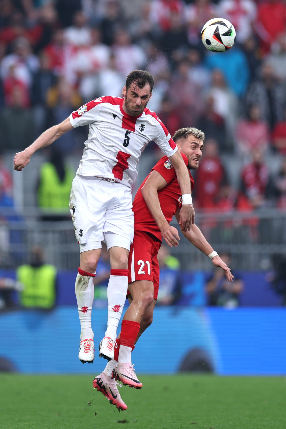 Ritm electrizant și două goluri de excepție în Turcia - Georgia » Guler concurează cu reușita lui Stanciu