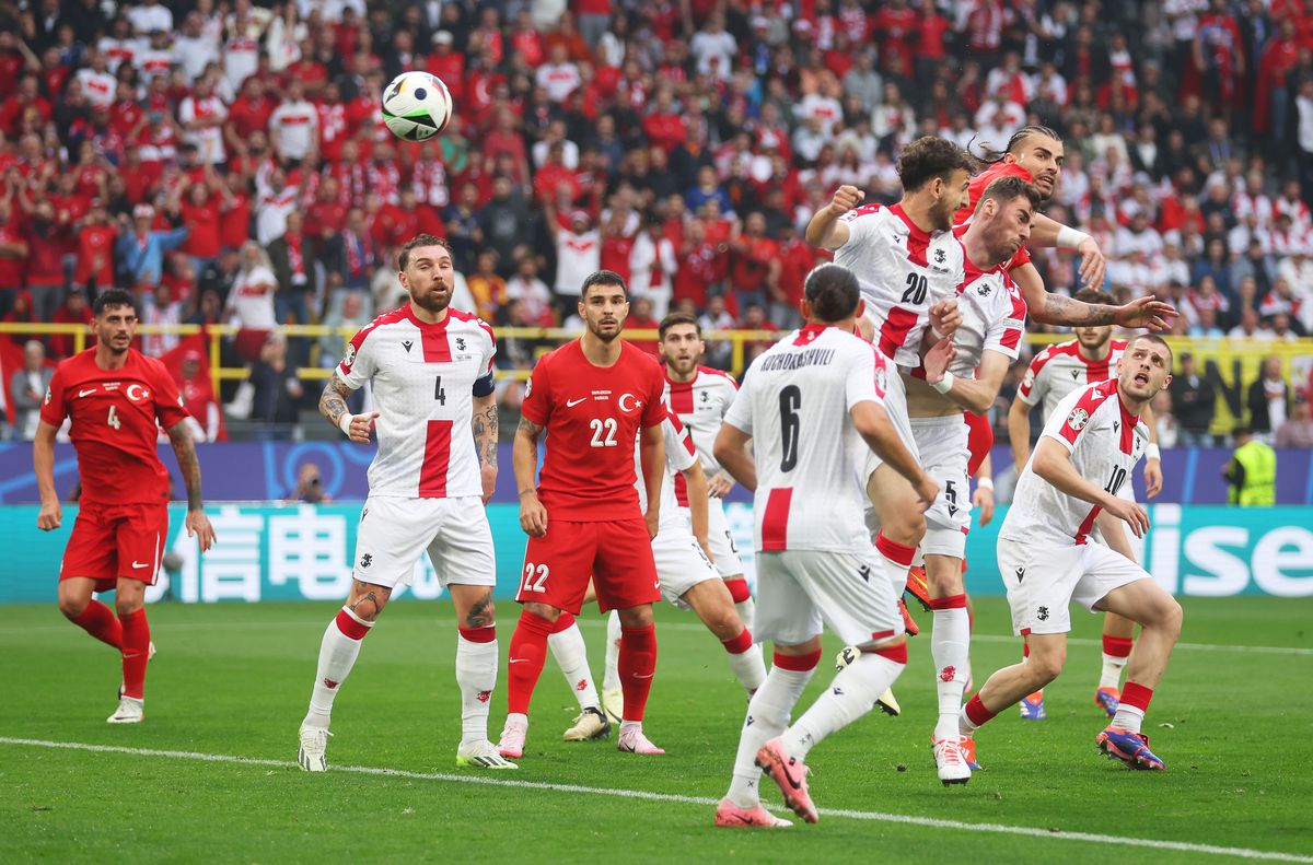 Ritm electrizant și două goluri de excepție în Turcia - Georgia » Guler concurează cu reușita lui Stanciu