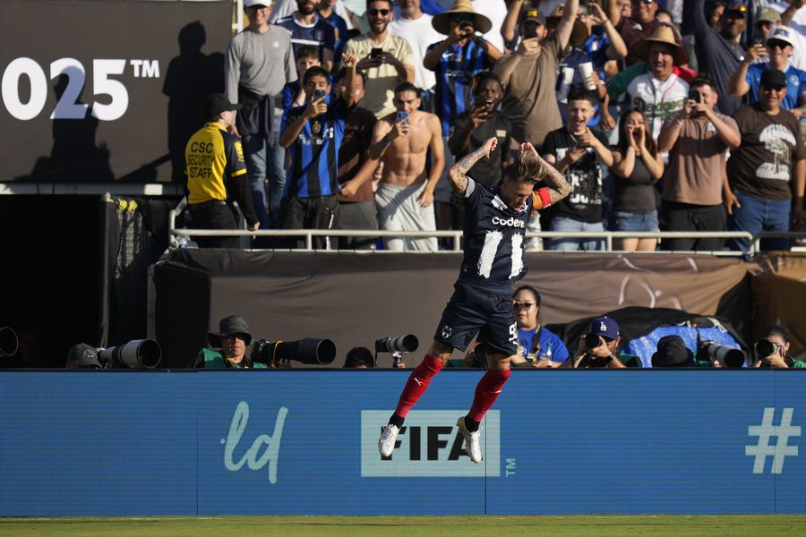 Sergio Ramos, celebrând lovitura de cap reușită în poarta lui Inter. Foto: Imago Ce a spus legenda Sergio Ramos, după ce a marcat și i-a stricat debutul lui Chivu pe banca lui Inter