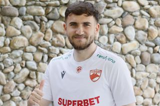 Titularul lui Dinamo nu se teme că i-ar putea sosi un rival cu nume: „Sper ca eu să rămân #1” + Ce spune de neconvocarea la EURO, plecarea lui Politic și obiectivul pentru noul sezon