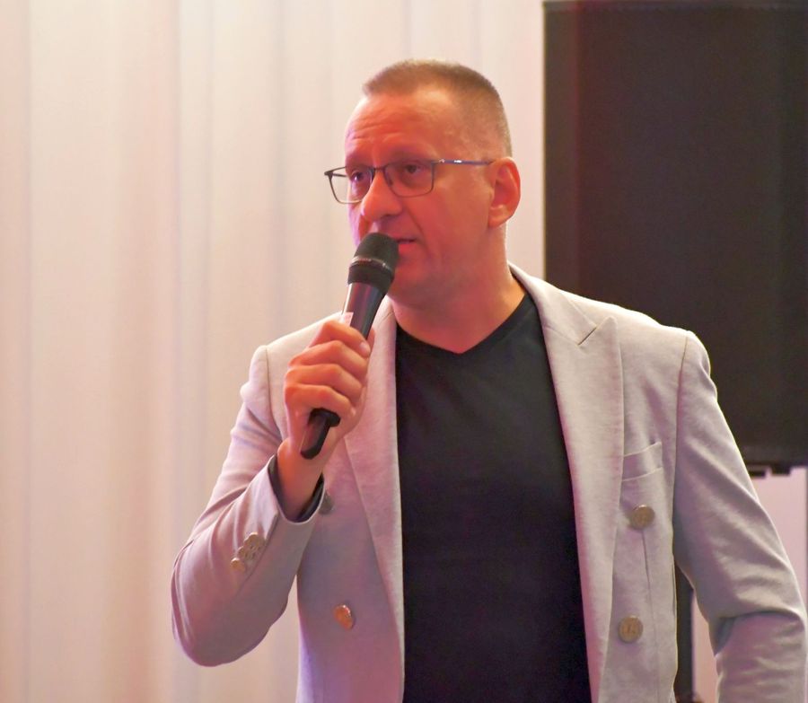 Răzvan Zăvăleanu, reprezentantul administratorului judiciar de la Dinamo. FOTO: Facebook @Radio Dinamo 1948 Vin banii după insolvență?! Acționar-surpriză la Dinamo: „Da, m-au abordat. Putem discuta”