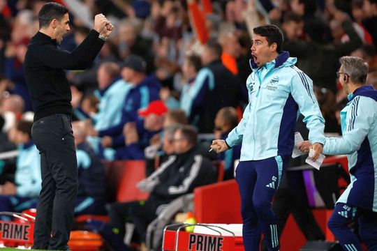 Carlos Cuesta este de aproape cinci ani asistentul lui Mikel Arteta la Arsenal / Foto: Imago