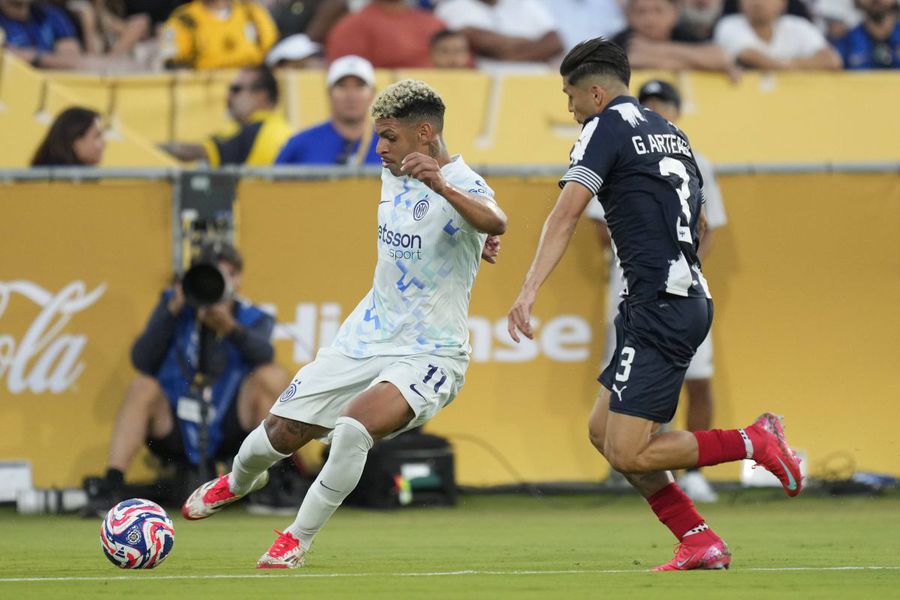 Adus cu 23 de milioane de euro de la Marseille, Luis Henrique a fost aruncat în luptă de Chivu în repriza a doua cu Monterrey (1-1) / Foto: Imago Două lucruri pe care Cristi Chivu le-a schimbat încă de la debutul lui la Inter