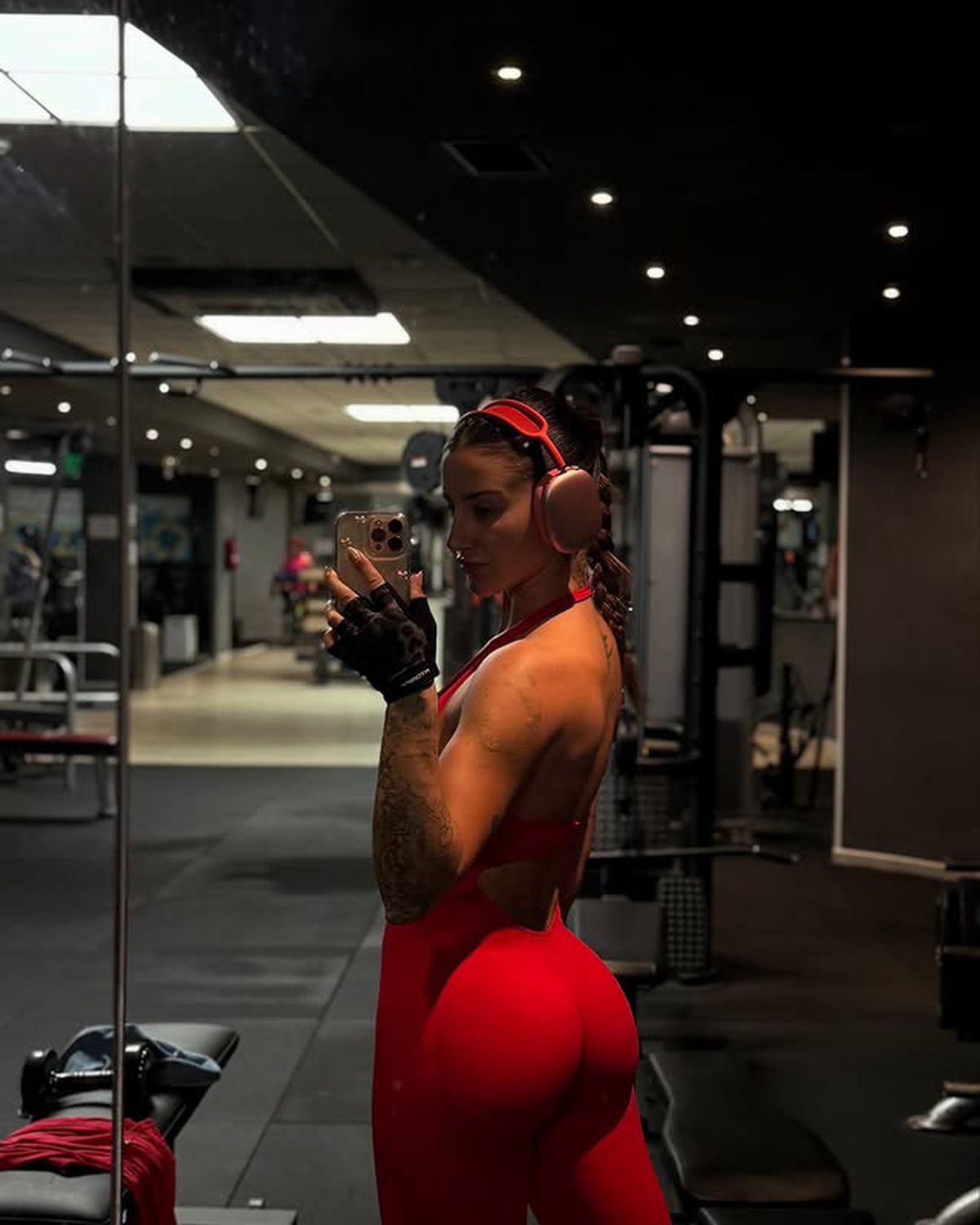 Femeia de 30 de ani cu care Lamine Yamal și-a petrecut vacanța a răspuns după ce a fost amenințată cu moartea: „Eu aleg asta”