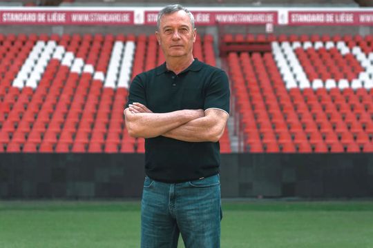 Mircea Rednic, după ce a semnat cu Standard Liege/ foto: standard.be