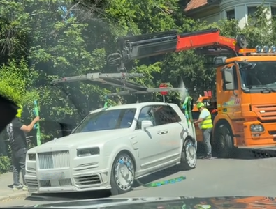 I-au ridicat Rolls-ul lui Mirel Rădoi » Imaginile cu mașina de 700.000 de euro s-au viralizat: „Îmi pare rău, băietu'!”