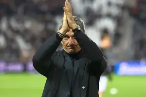 Grecii anunță: „Răzvan Lucescu s-a despărțit de PAOK”