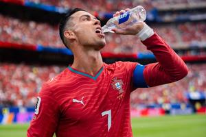 Nici congolezii nu l-au menajat pe Ronaldo: „Messi! Messi! Messi!” » Jignire supremă: „E bătrân”
