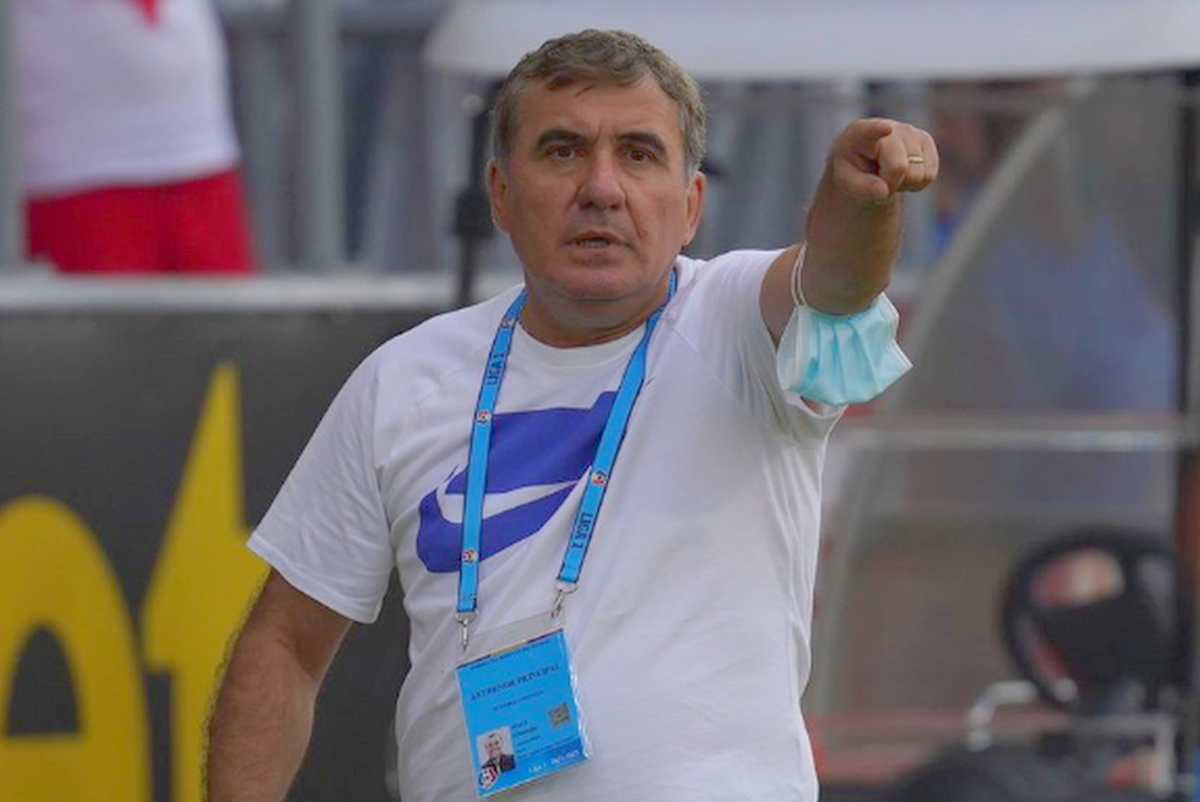 Hagi, furios după revenirea pe bancă: „Altfel, ne lăsăm de fotbal!”