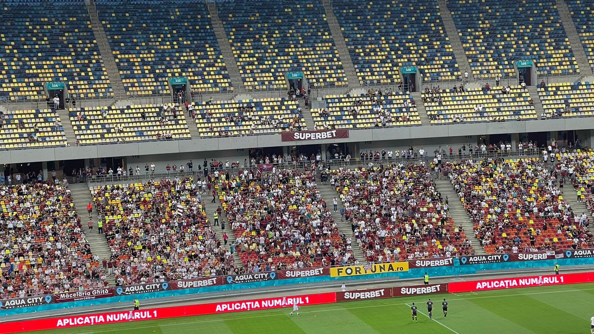 Rapidiștii au sărbătorit cu fanii prima victorie de la revenirea în Liga 1 » Momente speciale cu Cristi Săpunaru