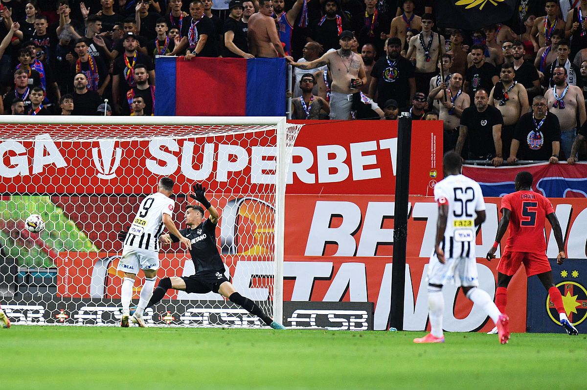 Singurul jucător lăudat de Becali după meciul cu U Cluj: „Mă felicit pentru transfer, l-am luat pe cel mai bun din România”