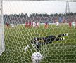 Golul marcat de Claudiu Niculescu din lovitură liberă în derby-ul FCSB - Dinamo 2-4 din aprilie 2007
