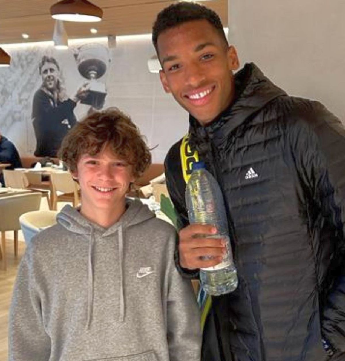 Românul care a jucat la Wimbledon studiază la academia lui Nadal și are un singur vis » Interviu amplu: „Aici, școala e bazată mai mult pe logică. La noi, doar pe memorare” + cum l-a dezamăgit România