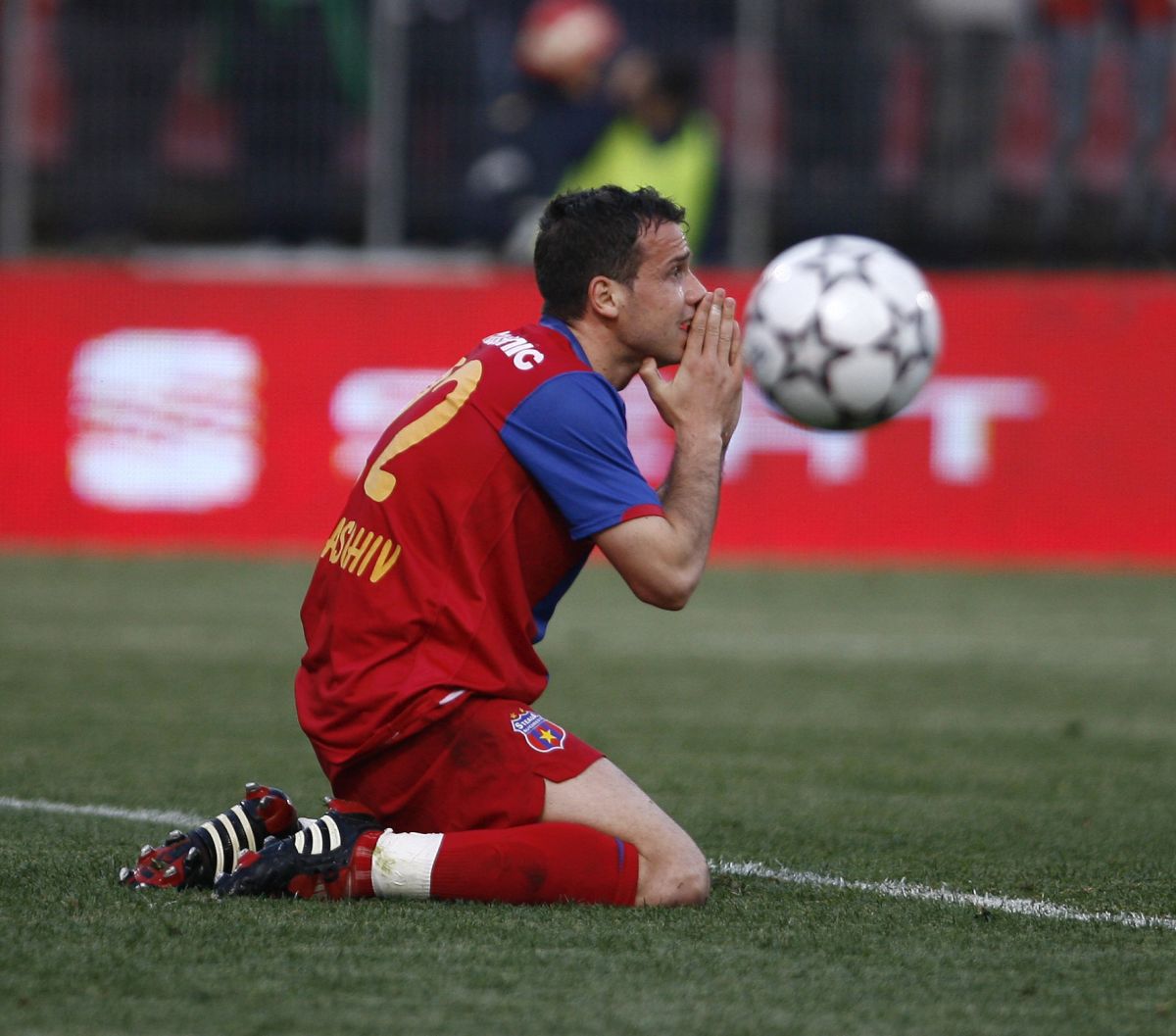 FCSB - Dinamo în Ghencea » O umilință istorică și 50 de imagini de colecție