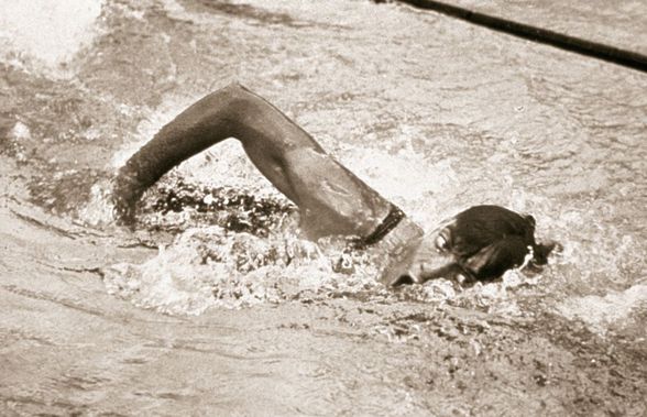 Poveste extraordinară a lui „Tarzan” Johnny Weissmuller, înotătorul născut pe teritoriul României și primul campion olimpic care a coborât sub un minut la 100 de metri!