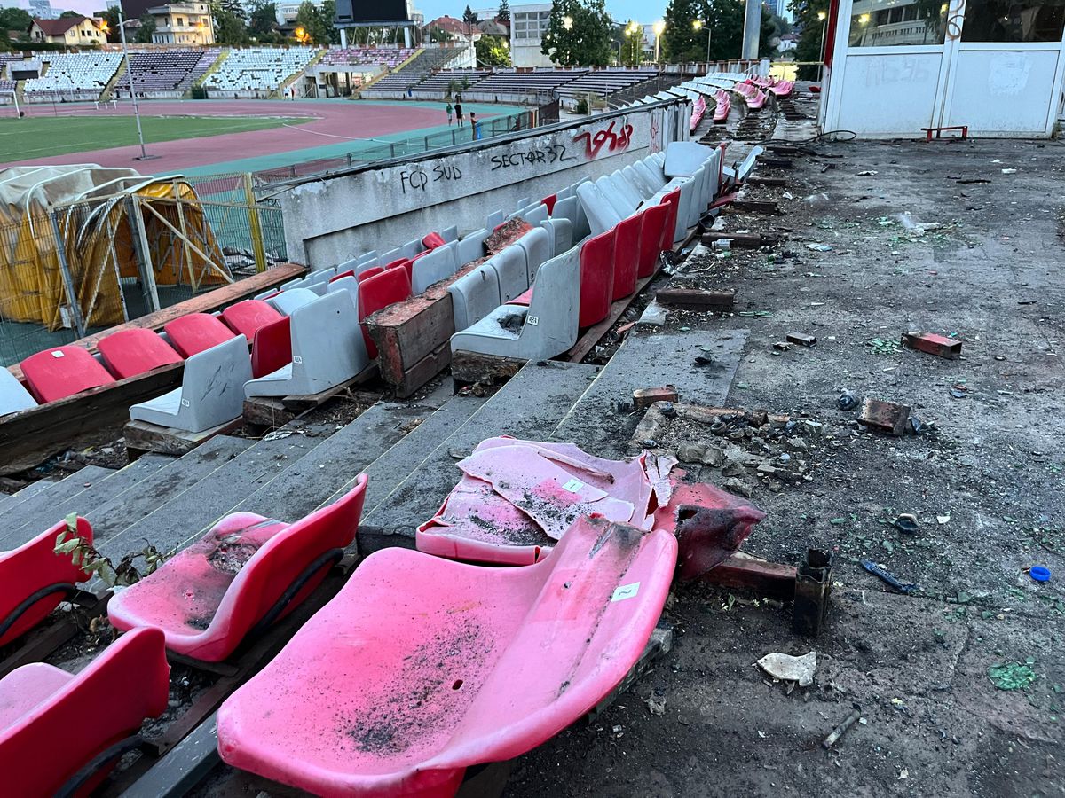 A început demolarea Stadionului Dinamo