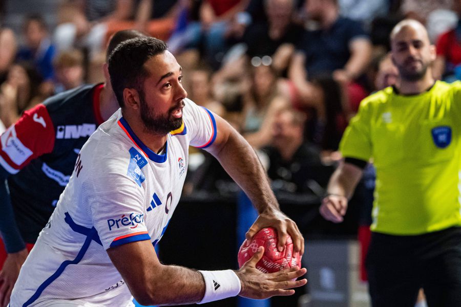 Cutremur în handbal » Campioana Europei, nevoită să își vândă vedetele! GSP a aflat unde ajunge colosul Dika Mem