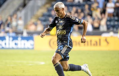 Istorie! Jucătorul transferat de Manchester City a debutat la 14 ani și a stabilit un nou record