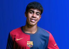 Barcelona și-a prezentat noul echipament pentru sezonul 2024-2025 » Ronaldinho, protagonistul unui videoclip de senzație