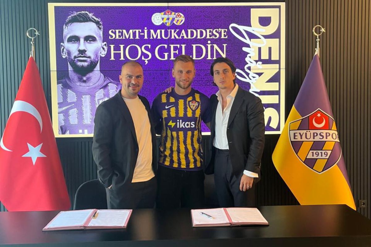 Denis Drăguș, prezentat la Eyupspor