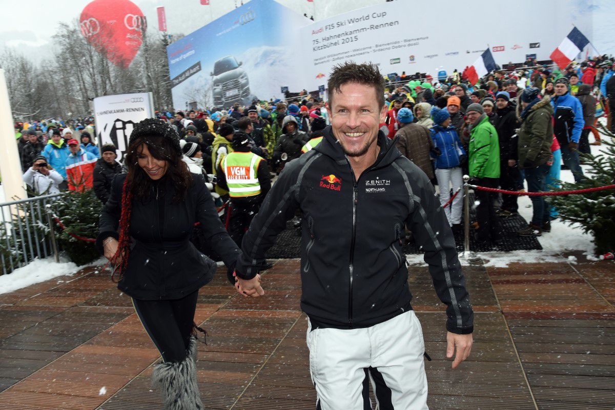 Cum se împarte asigurarea de 500 de milioane de euro a lui Felix Baumgartner » Ce primește Mihaela Rădulescu