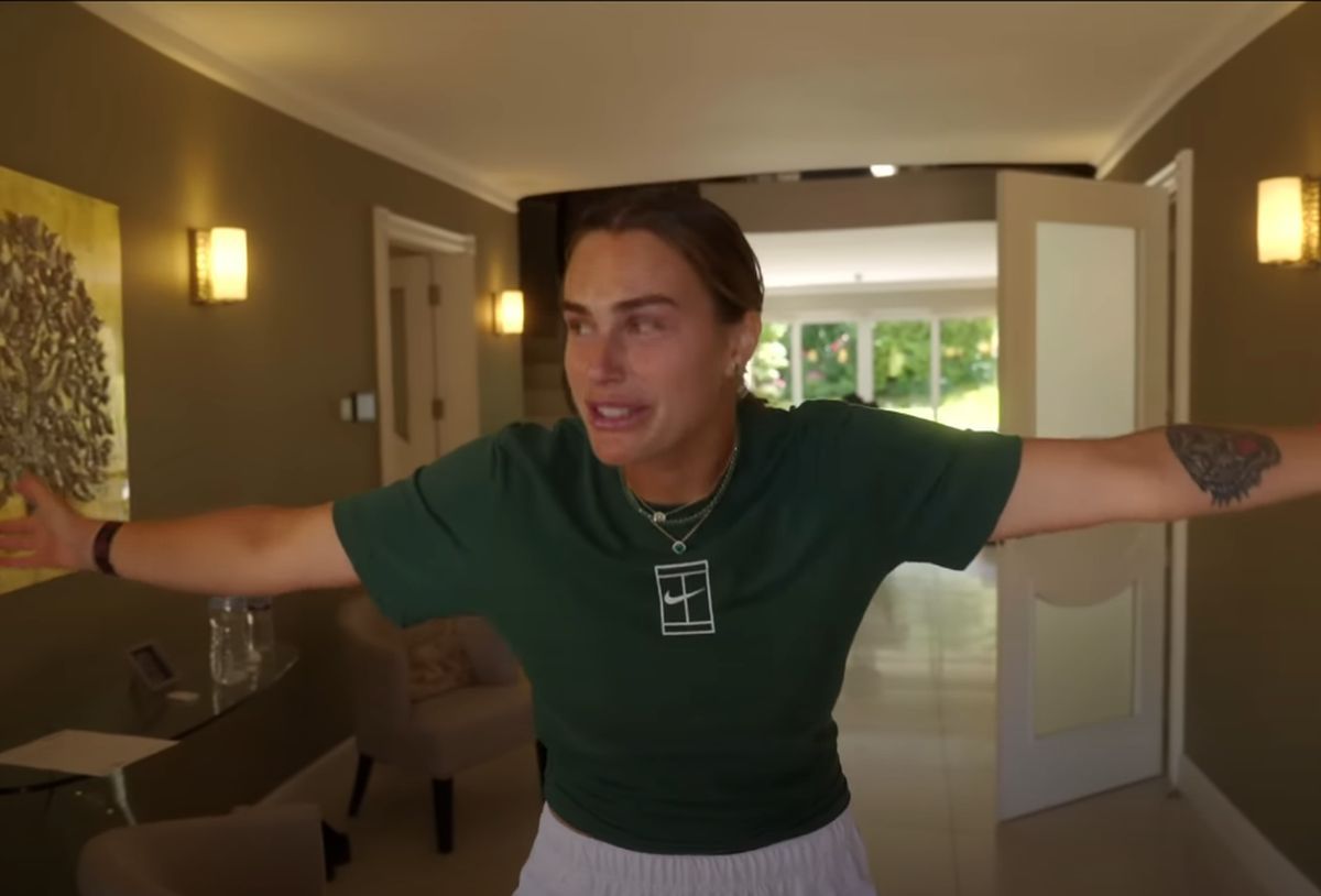 Turul casei cu Aryna Sabalenka » Liderul mondial s-a apucat de vlogging și a prezentat locuința unde a stat la Wimbledon! Haos cu staff-ul